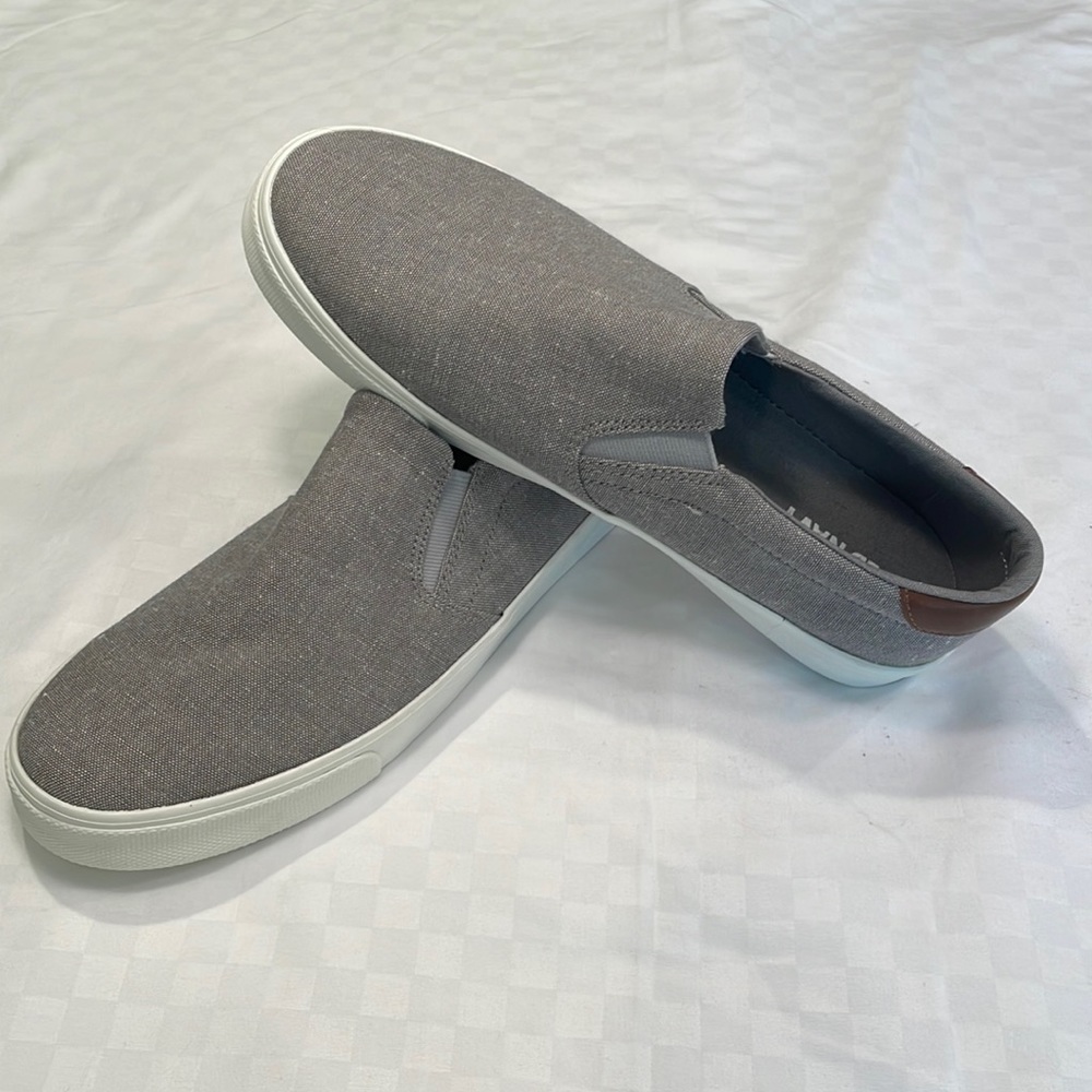 Size 11 Men’s Grey Old Navy Shoes